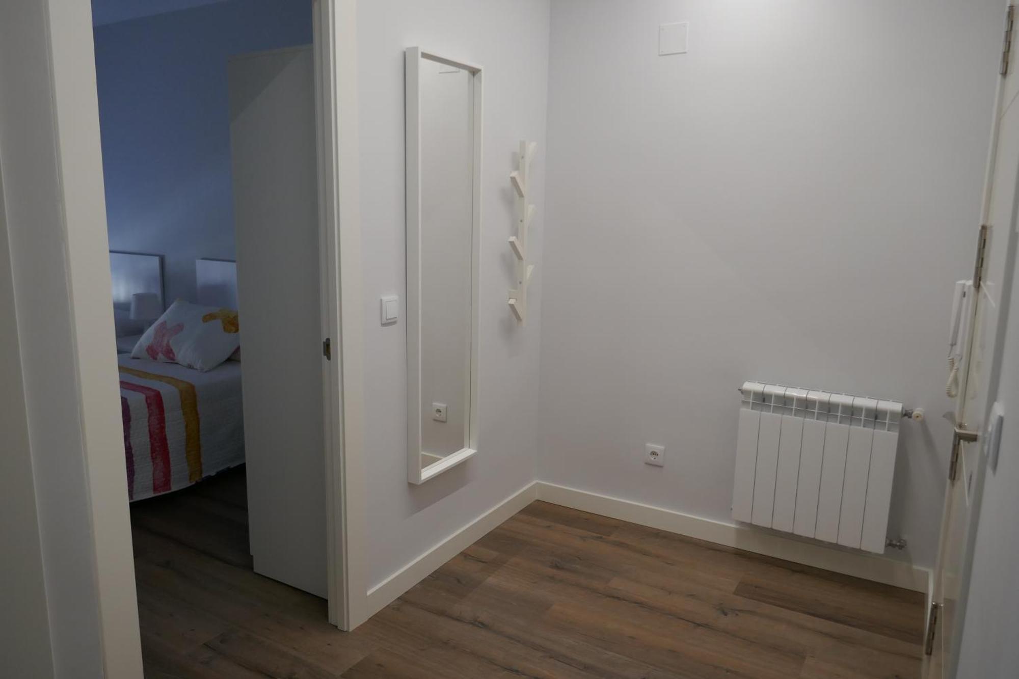 Apartamentos La Muralla Zamora Rum bild