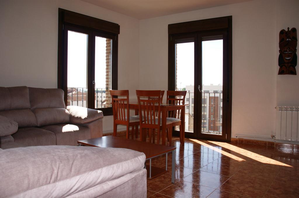 Apartamentos La Muralla Zamora Exteriör bild