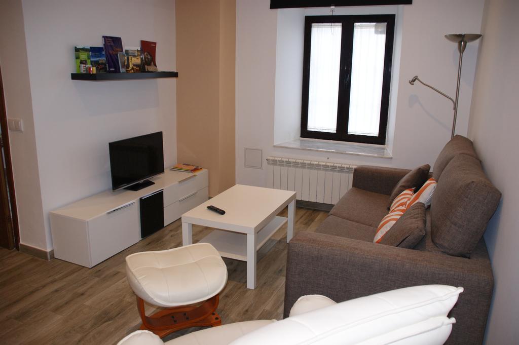 Apartamentos La Muralla Zamora Exteriör bild